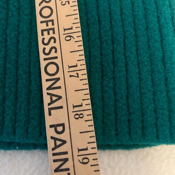 A New Day Women's V Neck Fuzzy Sweater Tank, Crop Top Green Blk Purple M Lot 3 - Picture 7 of 7